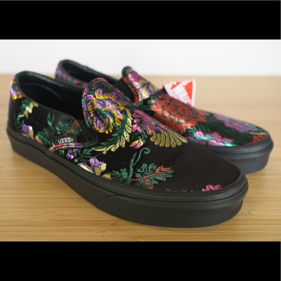 vans slip on black floral